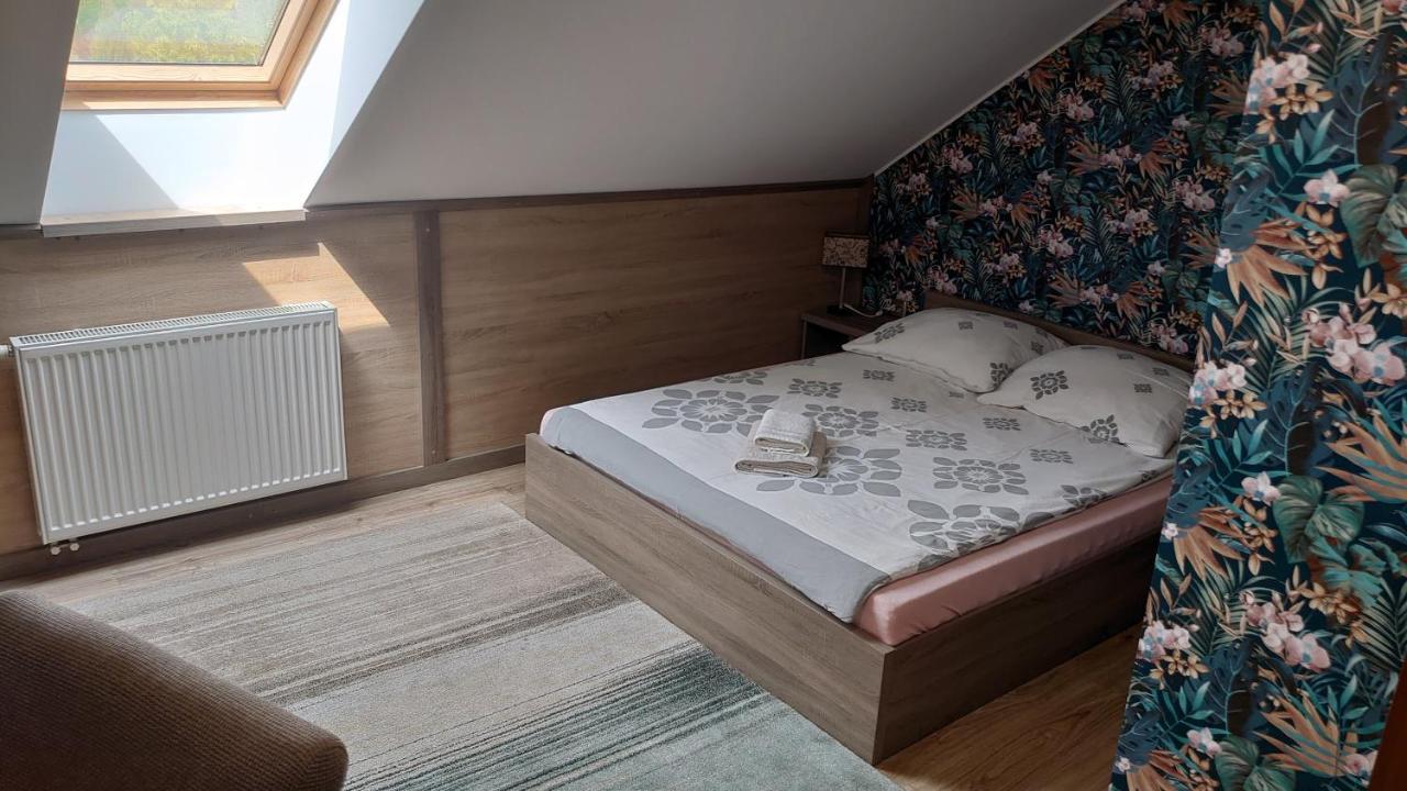 Bed and Breakfast Fitnessfun Krzyż Esterno foto